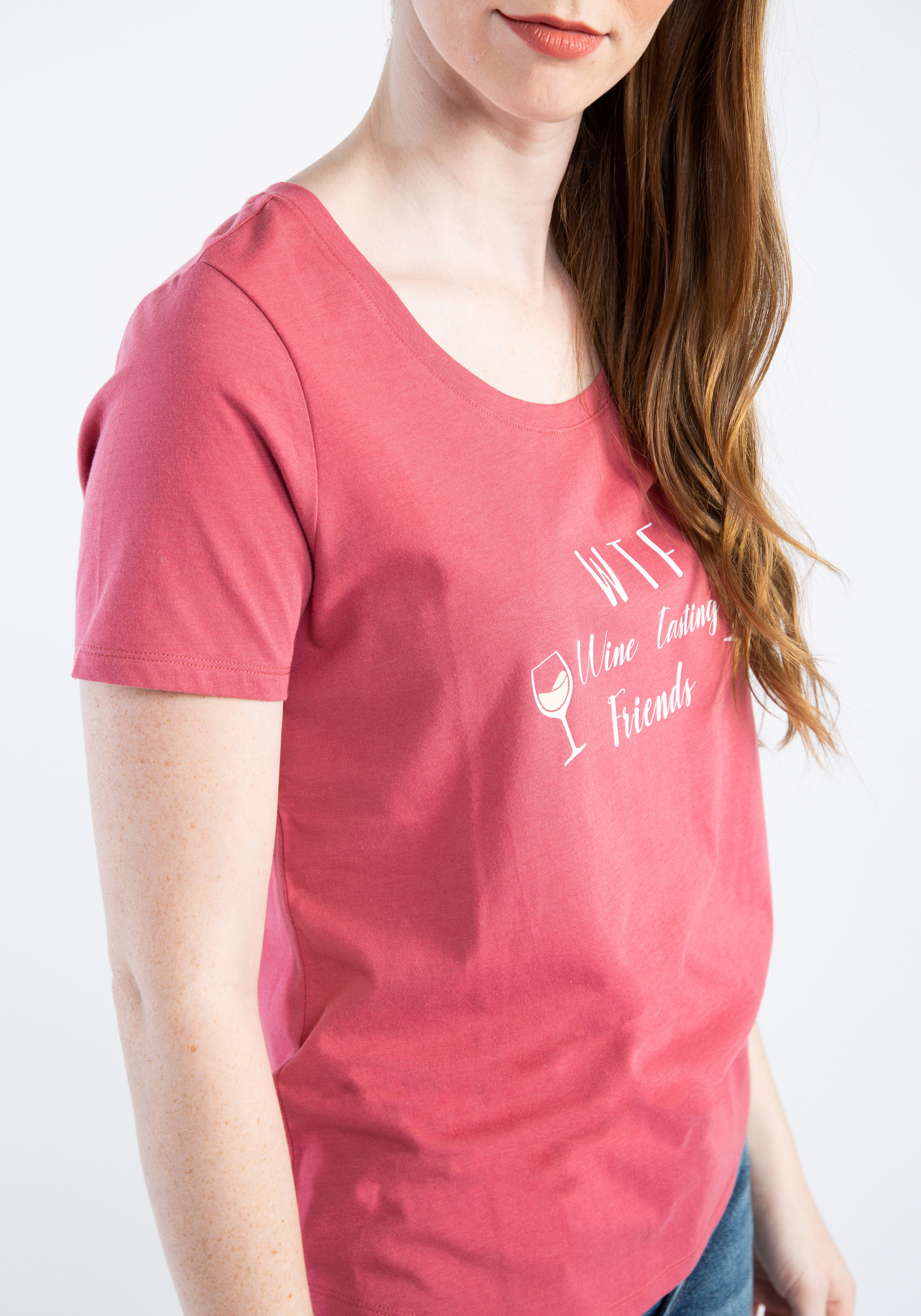 wine tasting friends Image 4