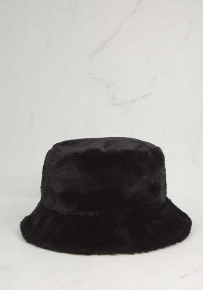 faux fur bucket hat Image 4