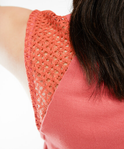 crochet shoulder tank top Image 4