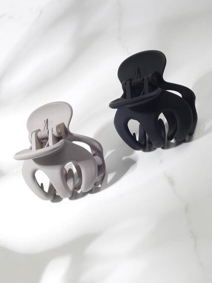 2 pack medium size claw clips Image 1