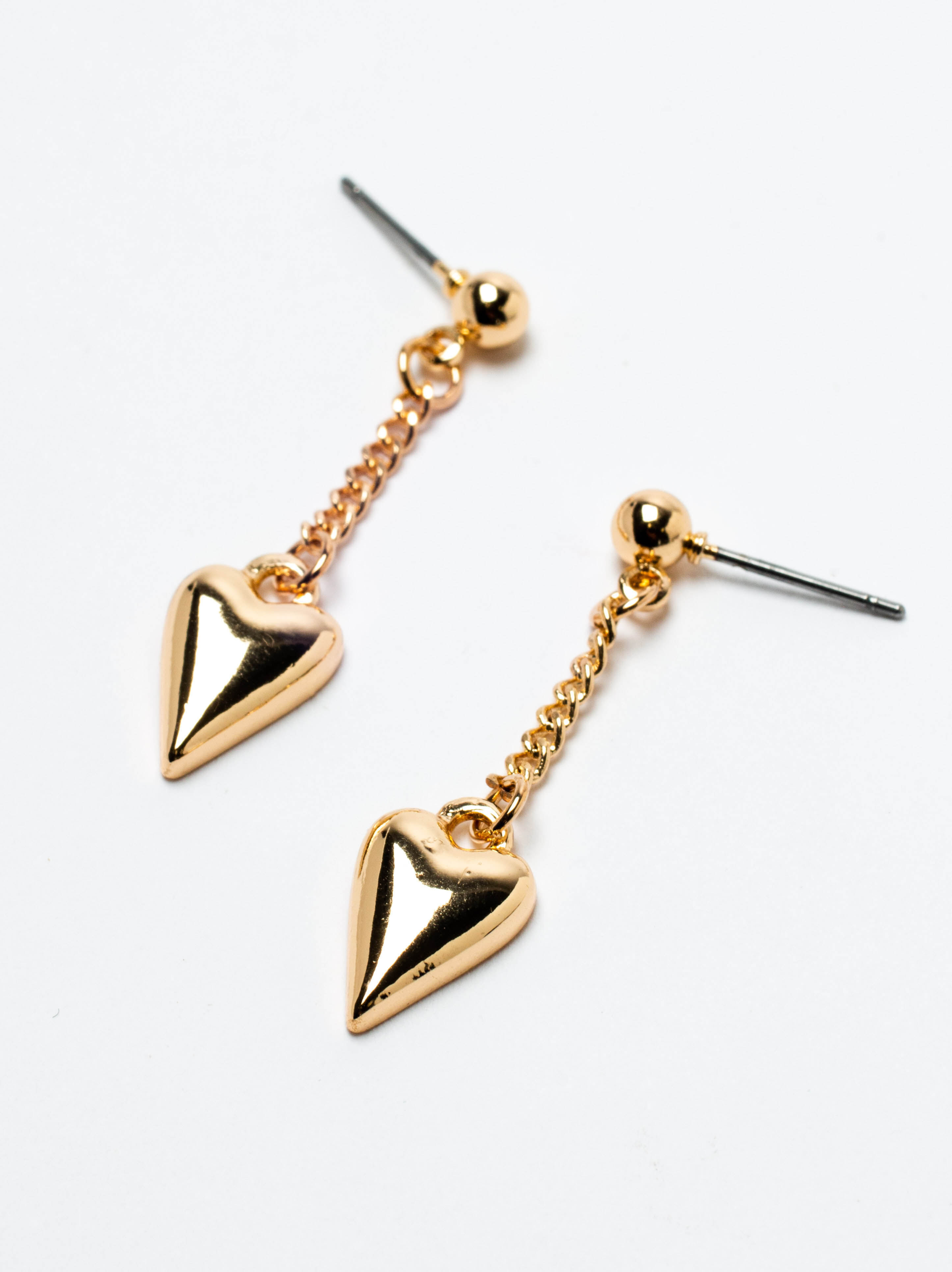 3 pack heart and rose earrings Image 4