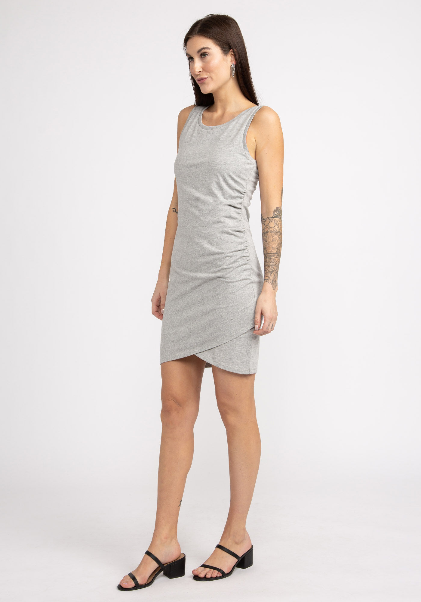 roxanna scoop neck short dress Image 4