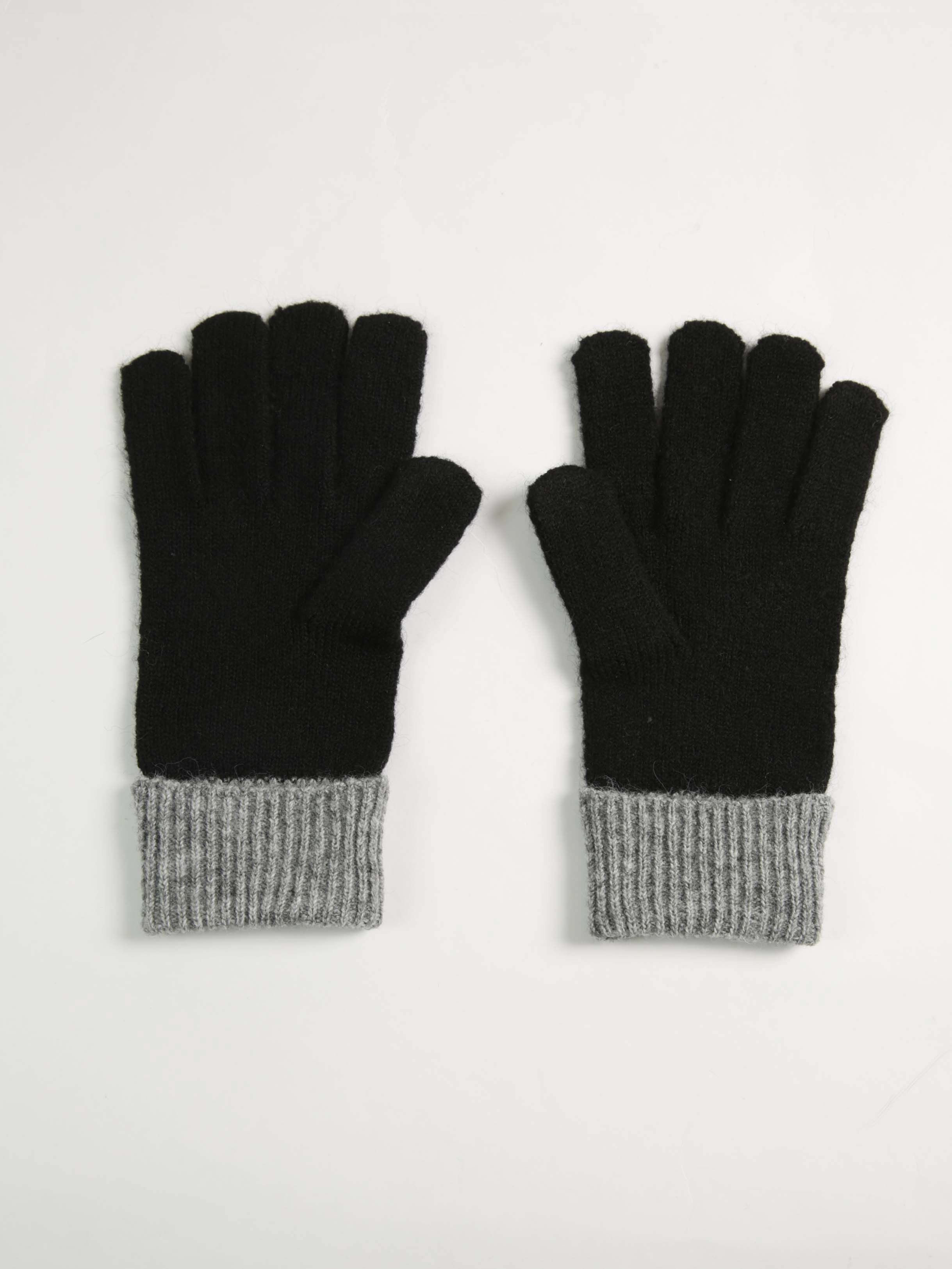 women's color block gloves Image 2