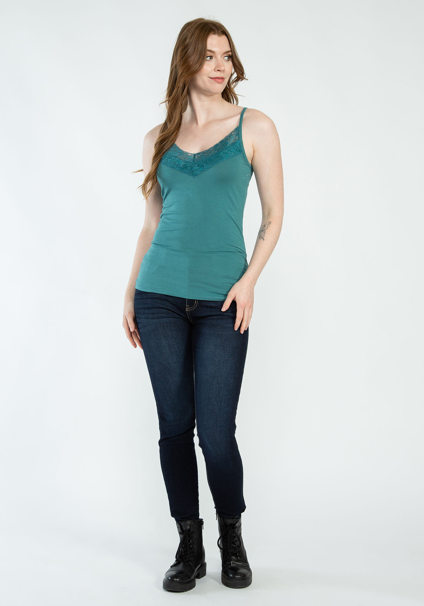 lexxi lace vneck tank Image 4