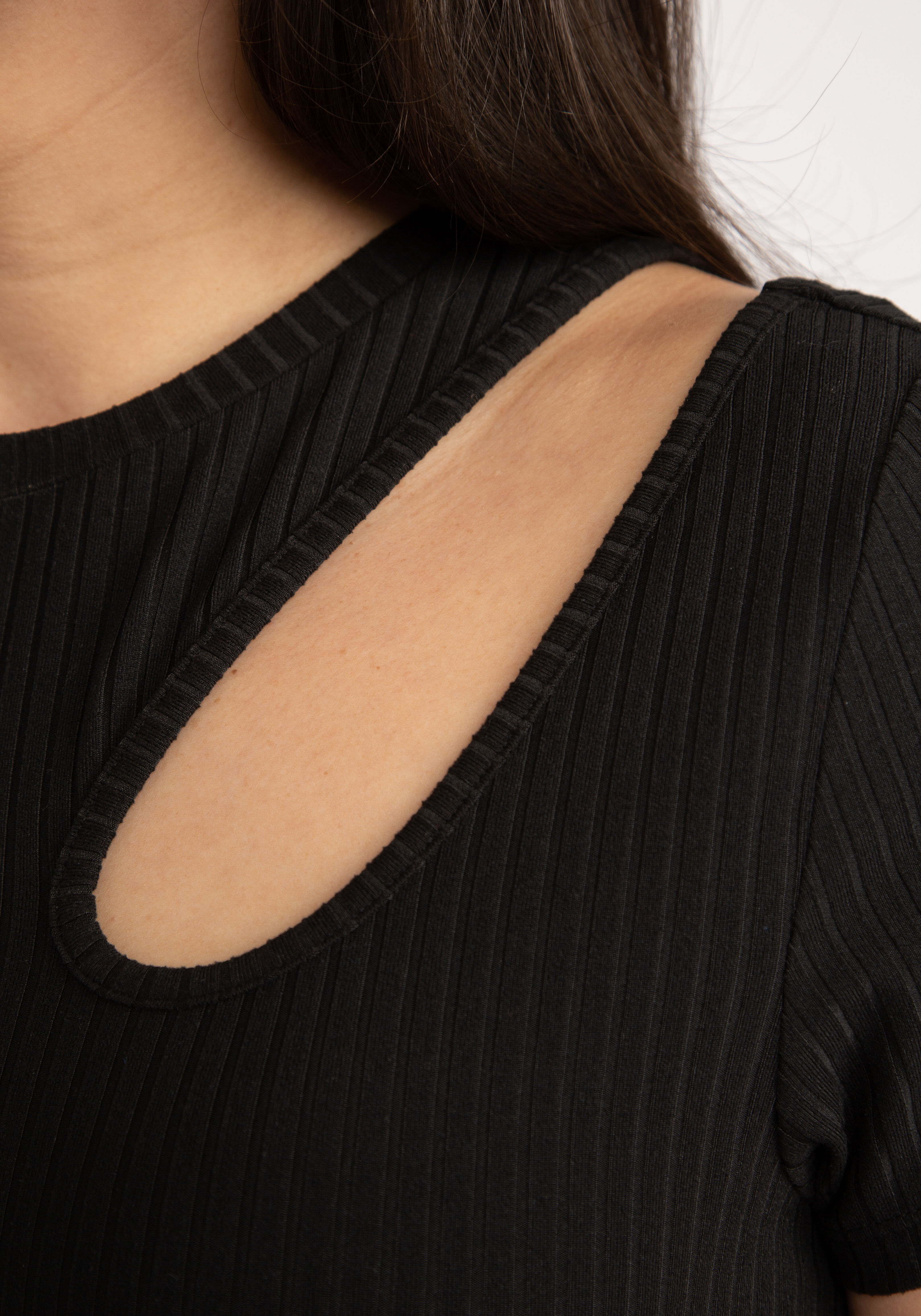 esmaralda assymetrical top Image 4