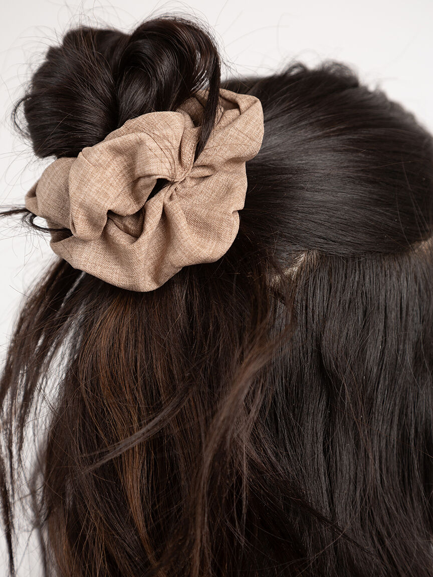 3 pack linen scrunchies Image 4