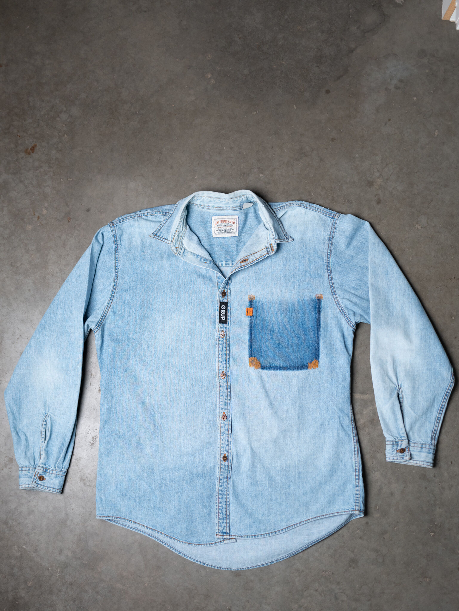 Levi's denim button up shirt hotsell