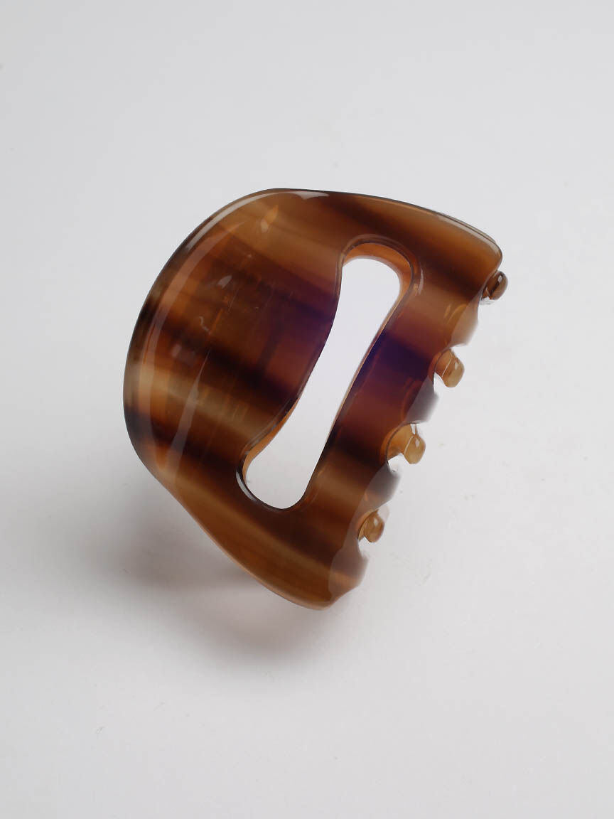 medium hair claw clip Image 3