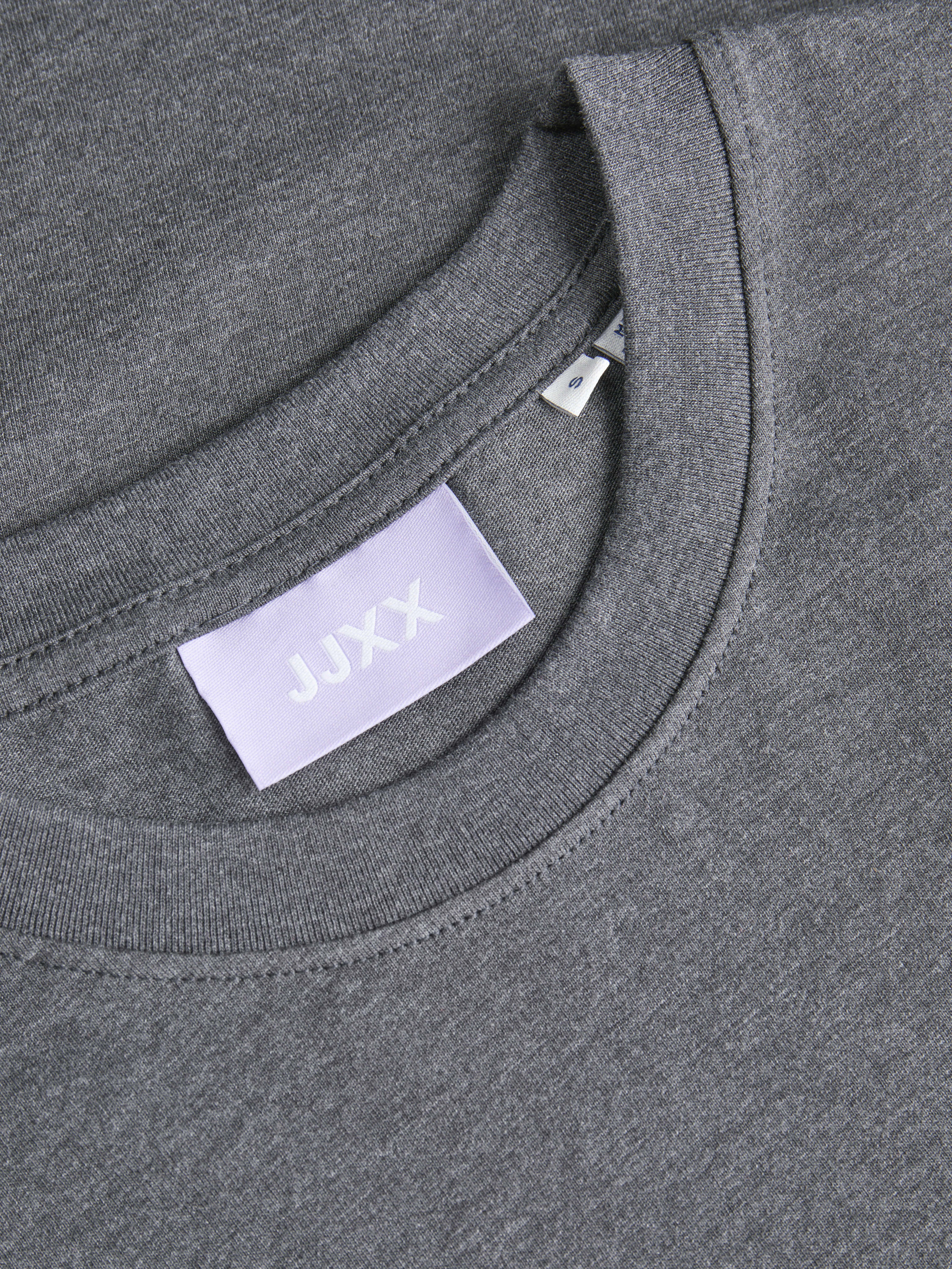 anna crew neck tshirt Image 5