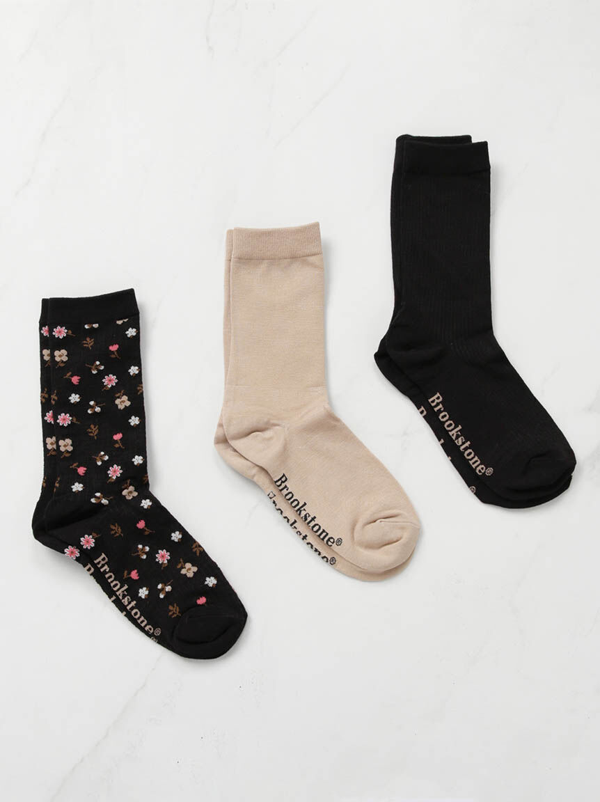 women's 3 pack bamboo blend socks Image 1