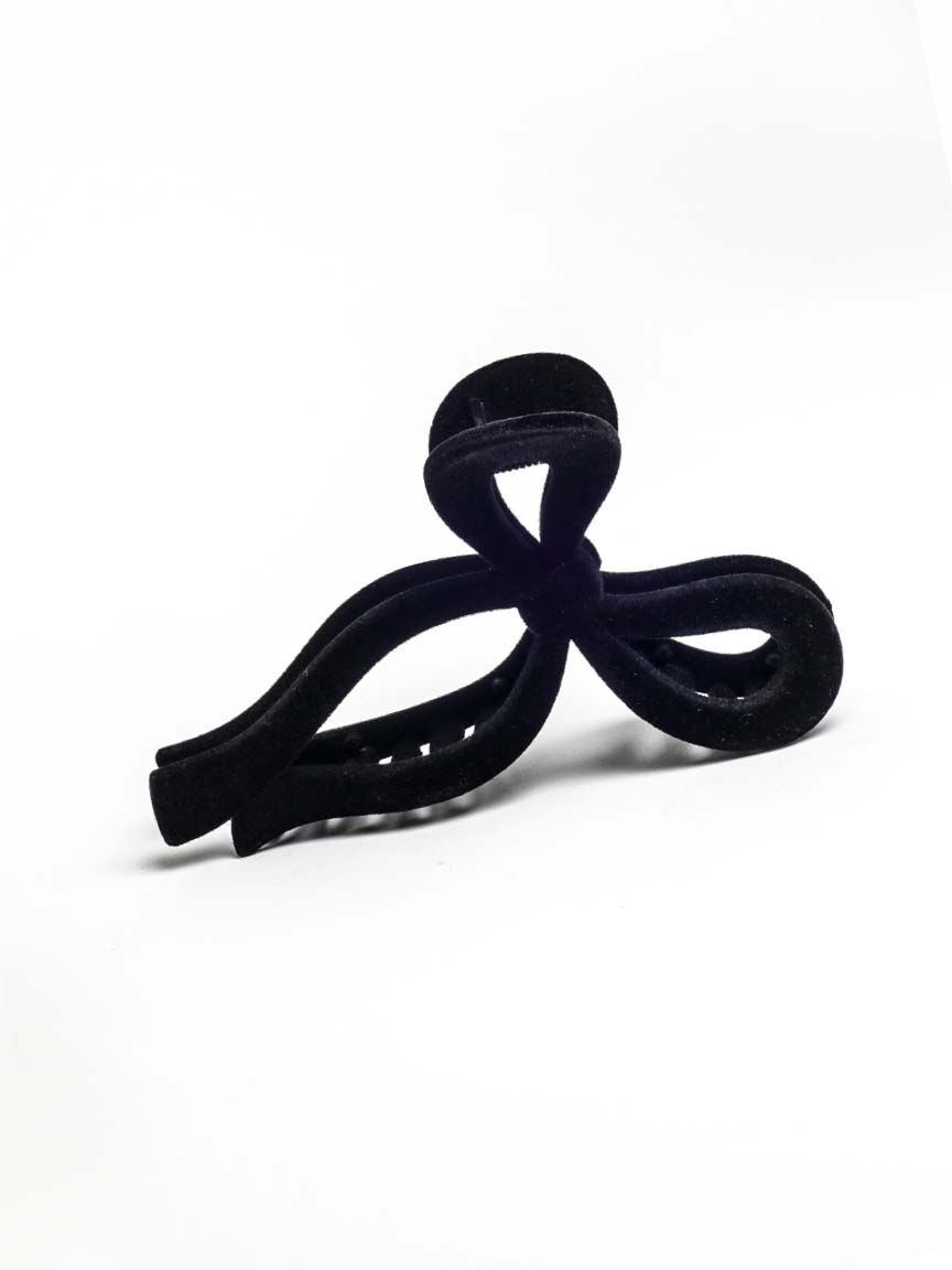velvet bow hair clip Image 1