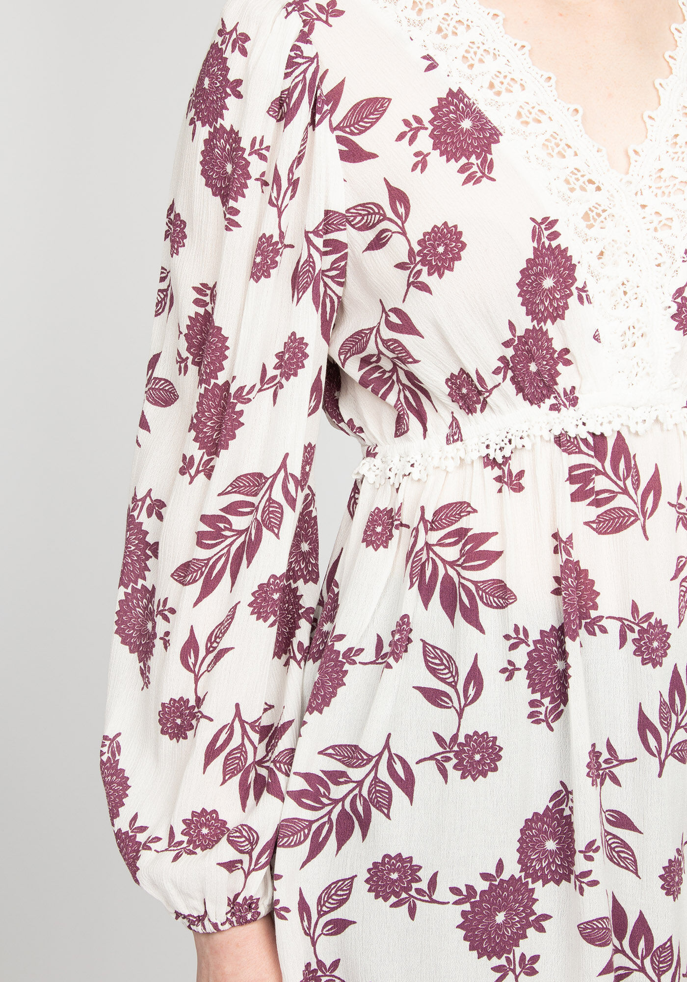 vienna crochet trim peasant blouse  Image 6