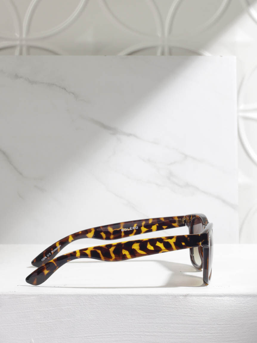 wayfarer sunglasses Image 2