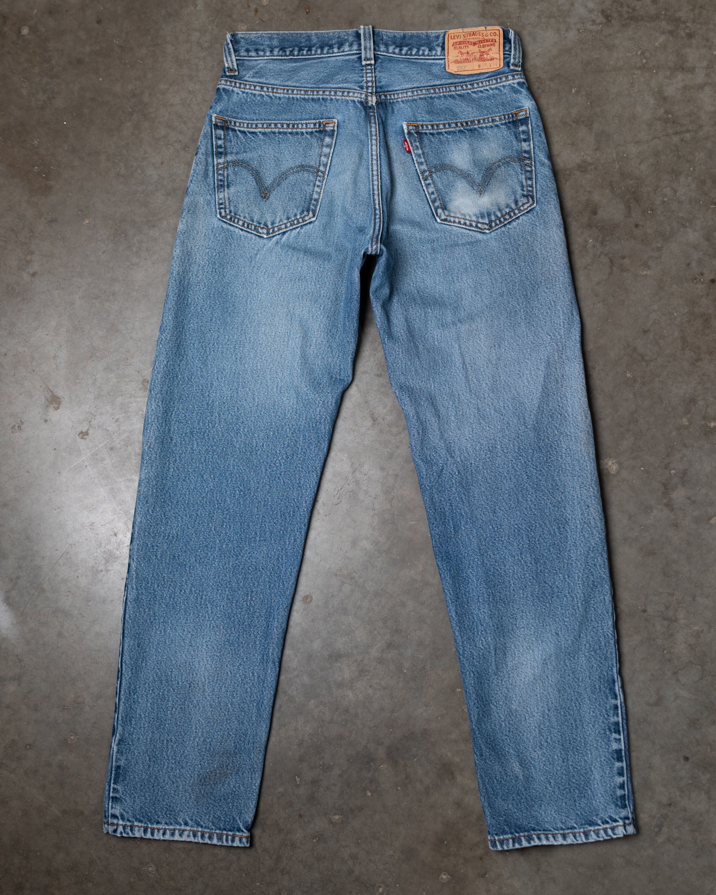 levi's 550 with repairs Image 2
