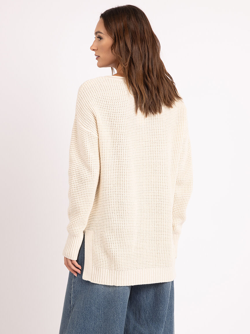 nevis v neck sweater Image 4