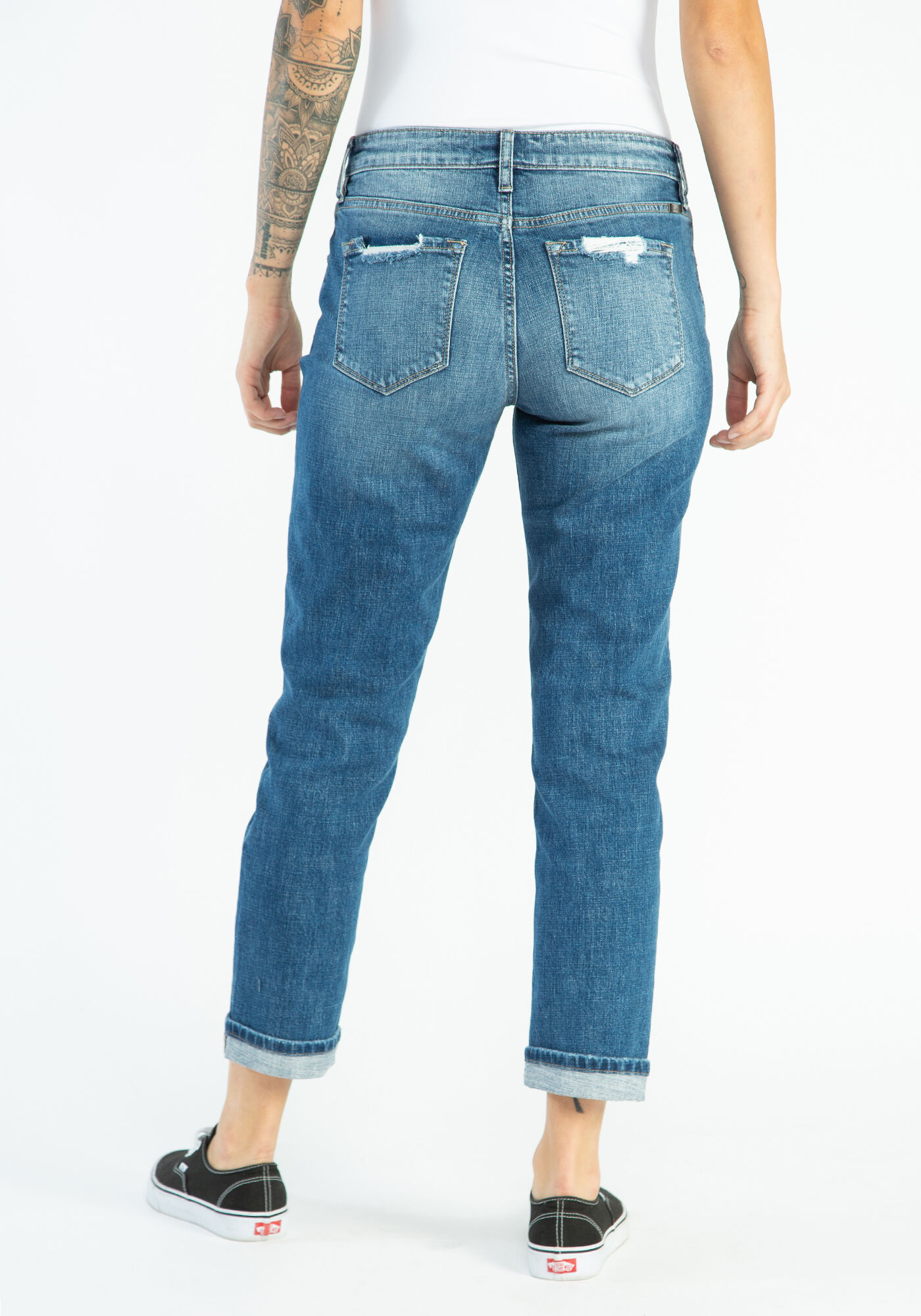 mid rise boyfriend jeans Image 2