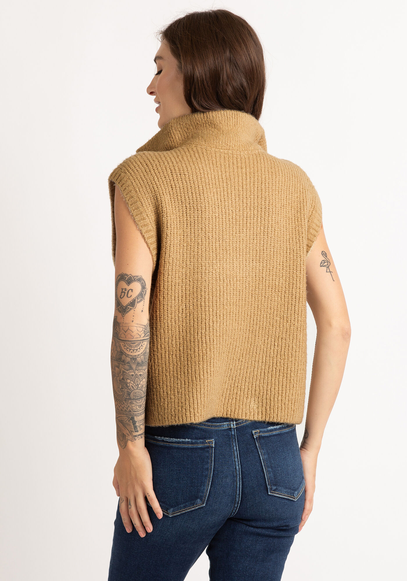 1/2 zip sleeveless pop over Image 3