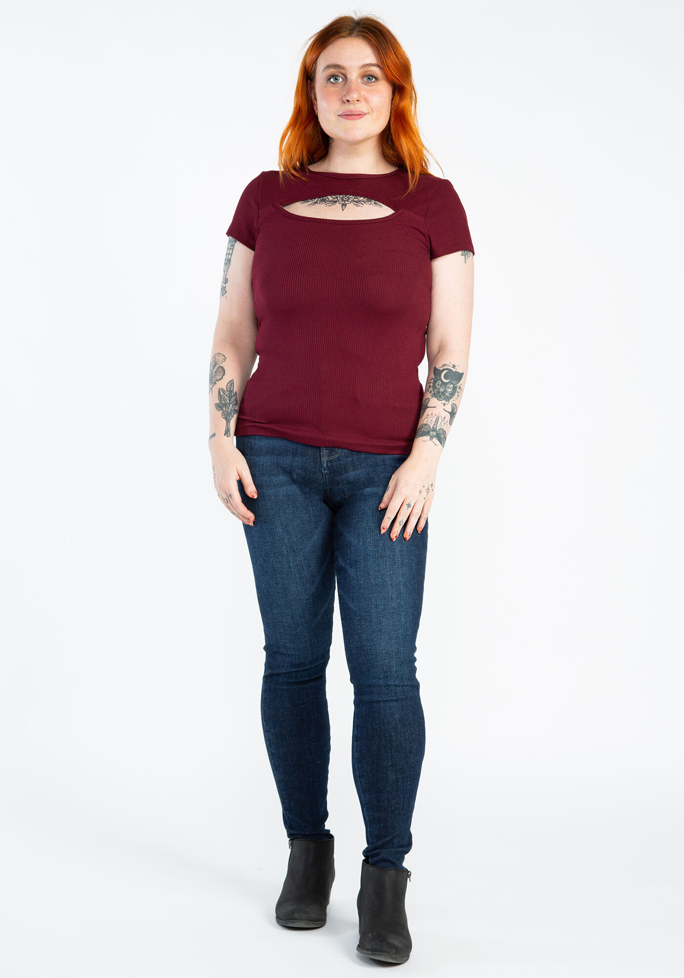 lea cut out short sleeve tee Image 3