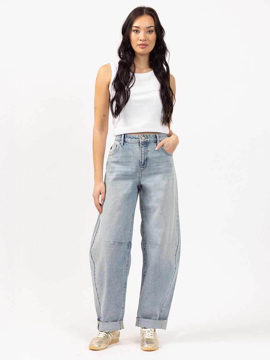 low slung horseshoe jean