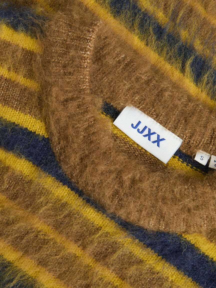 calista crew neck sweater