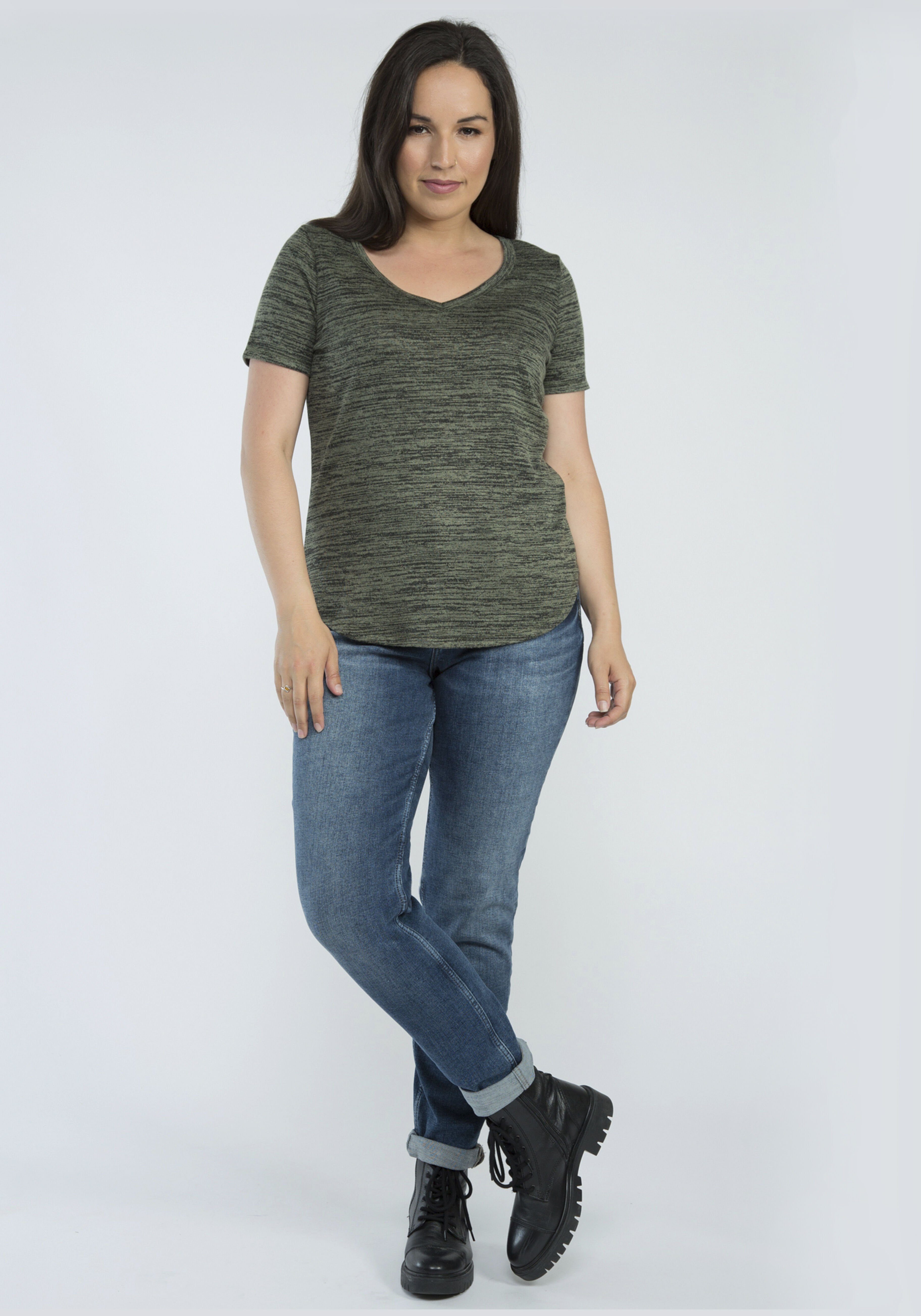 nita hacci v neck short sleeve tee Image 4