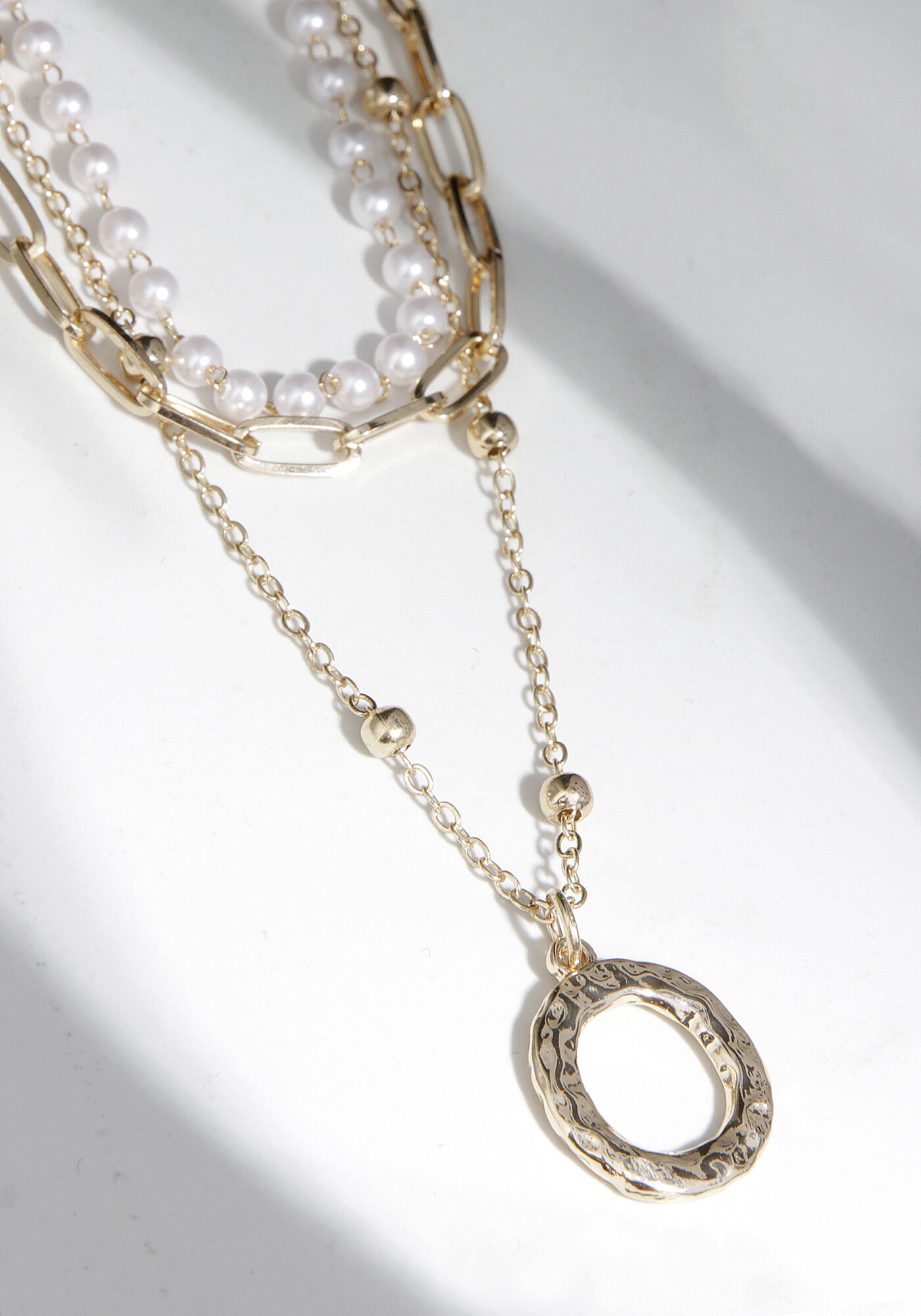 triple layered pearl and chain necklace Image 2