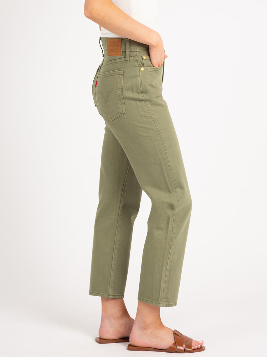 wedgie straight in green Image 3