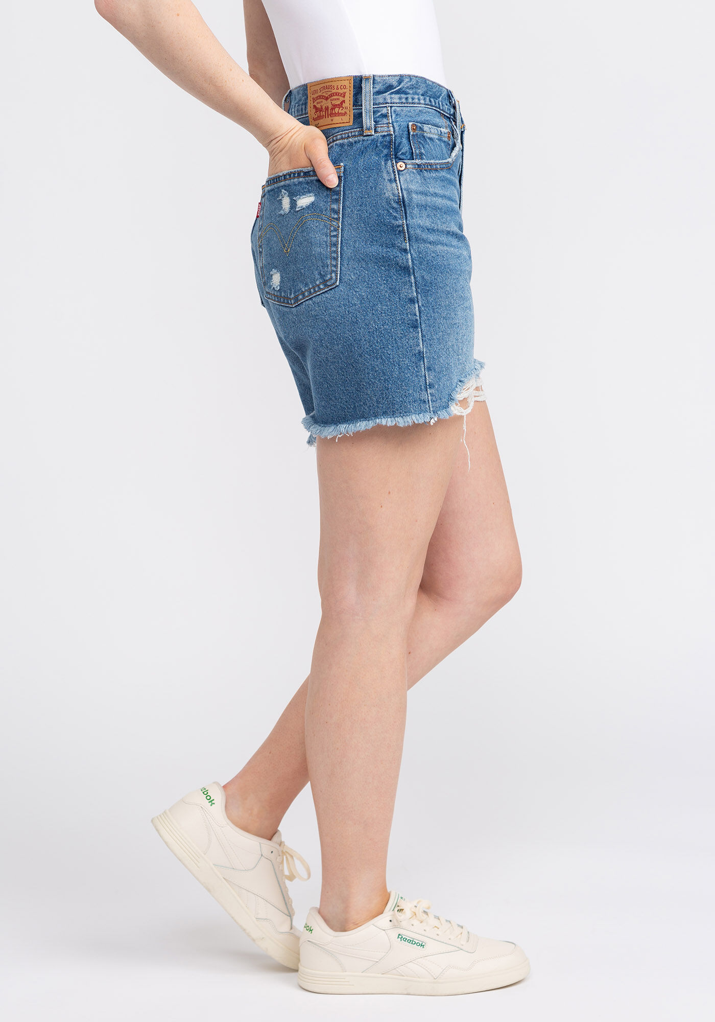 mid thigh shorts Image 4