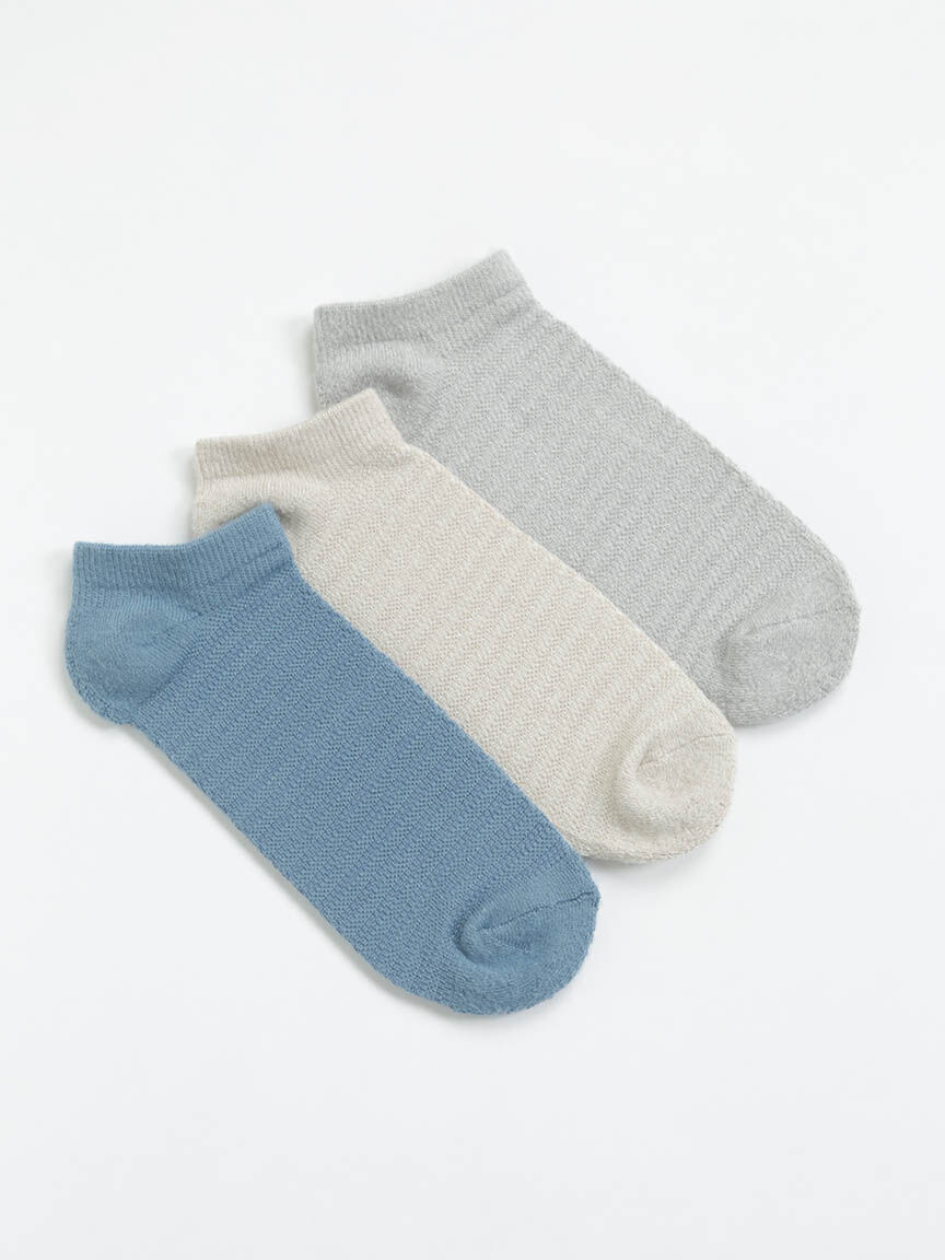 women's essential 3 pack no show socks Image 1