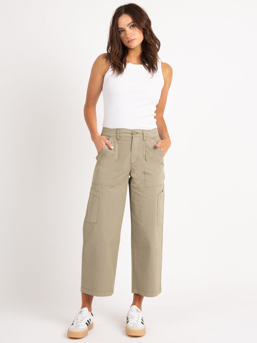 buffy high rise utility crop in olive