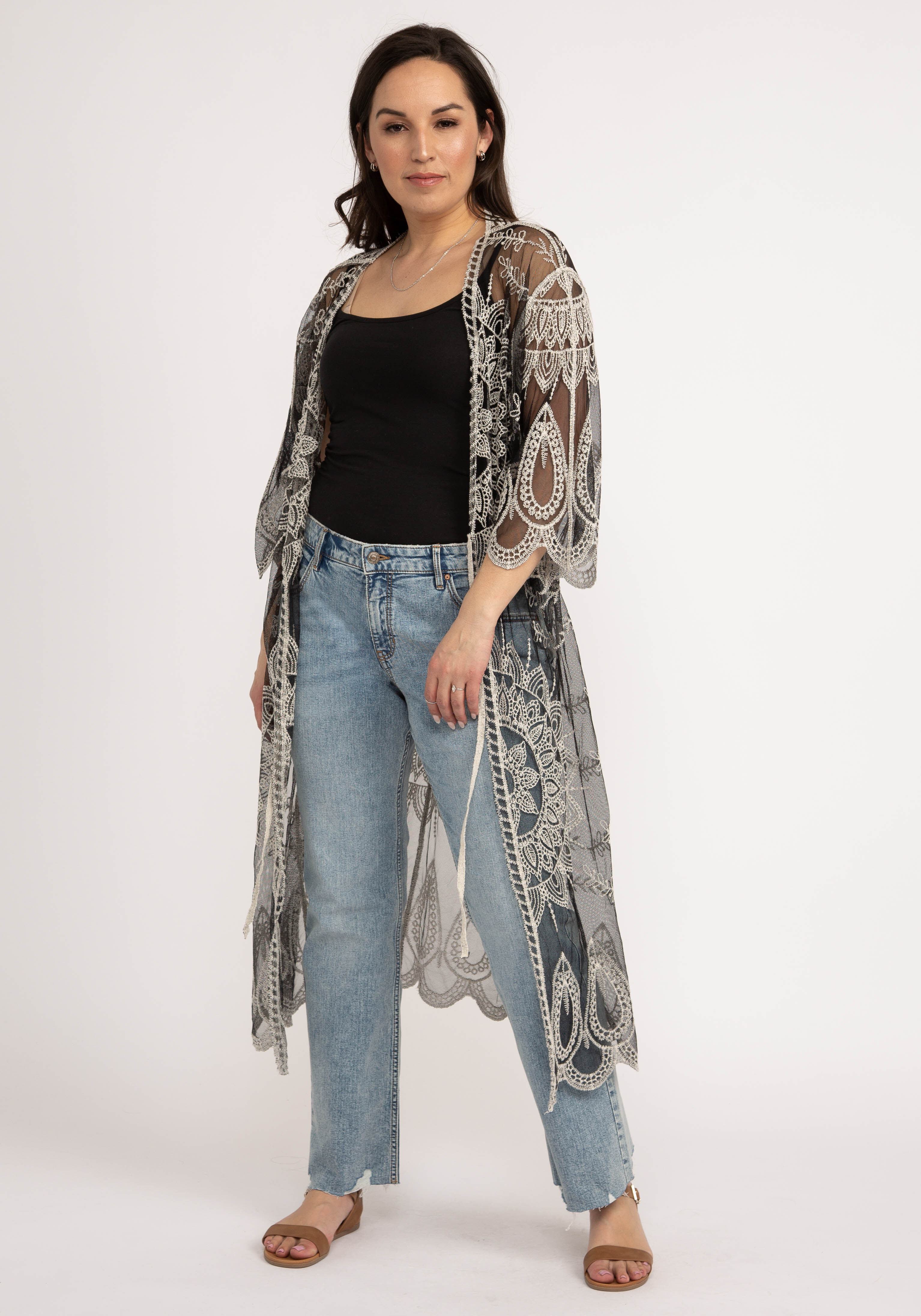 embroidered mesh wrap Image 4