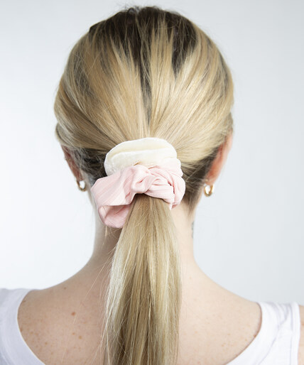 4 pack scrunchies Image 1