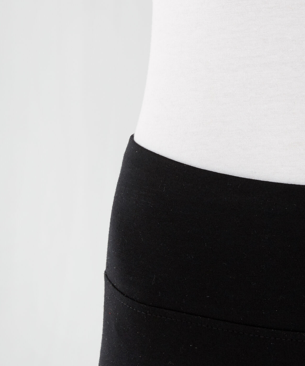 nala lattice crop legging Image 4