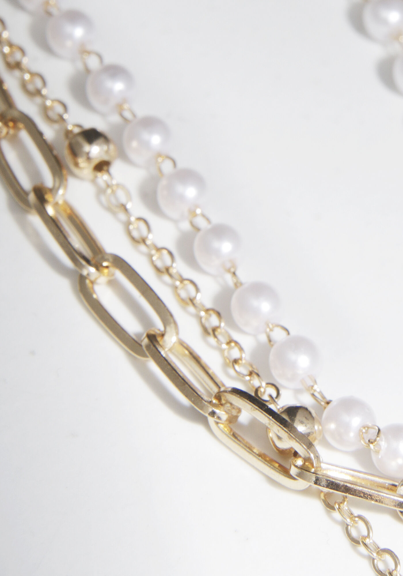 triple layered pearl and chain necklace Image 3