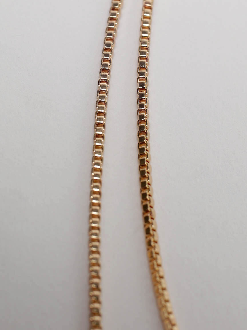 layered bow necklace Image 3