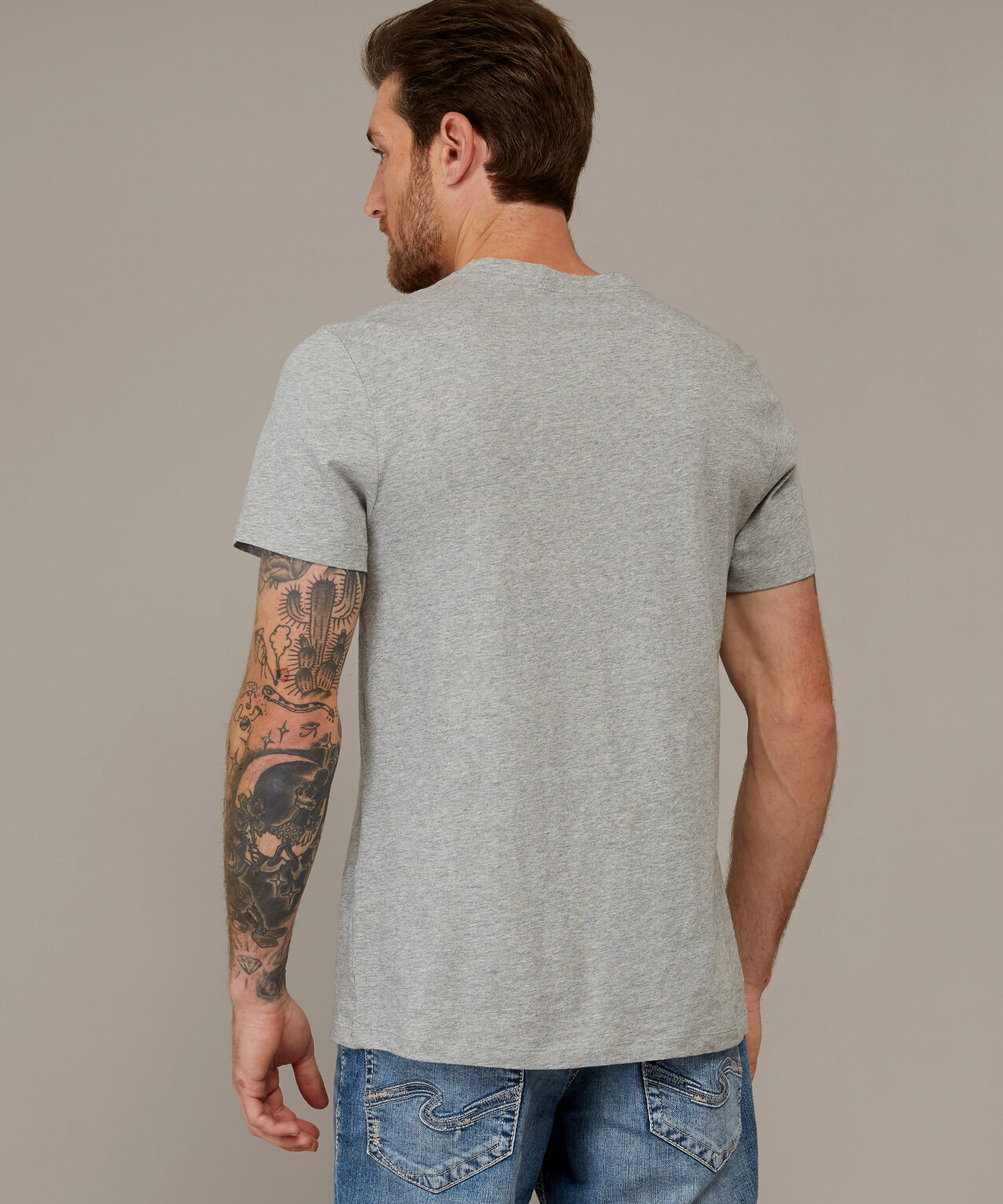 owen v-neck tee Image 3