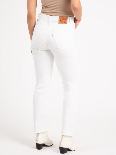 wedgie straight jeans in naturally good white