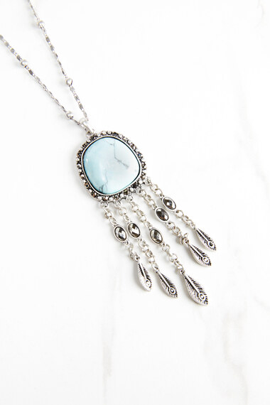 pendant necklace with fringe Image 2