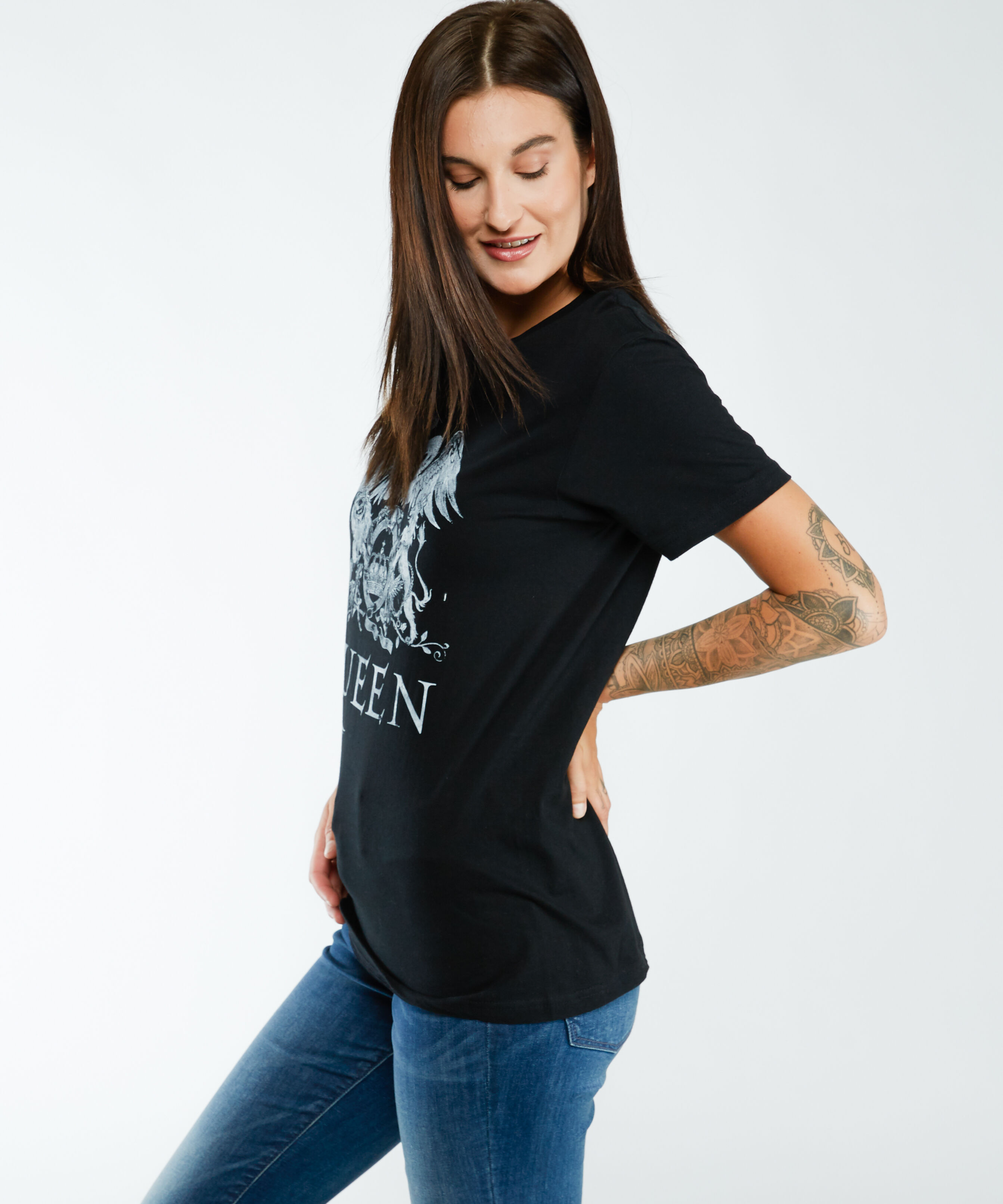 Queen unisex Tee Image 3