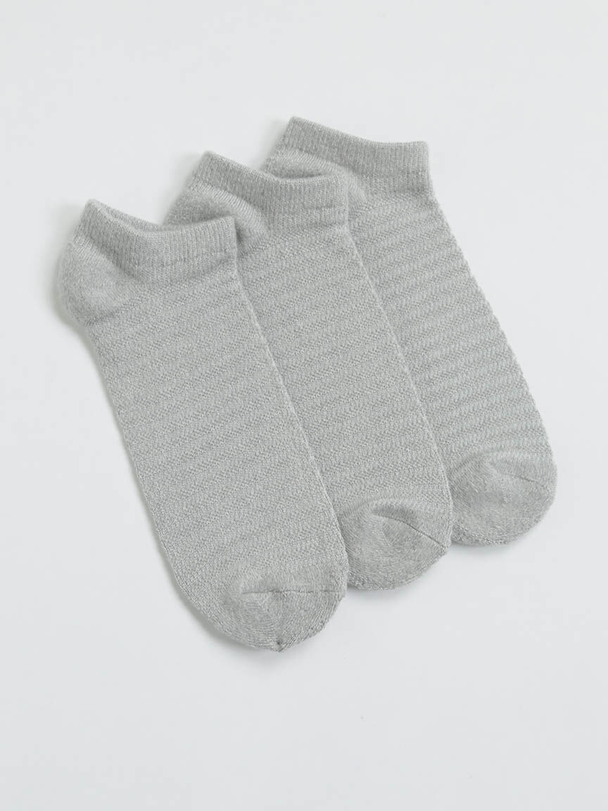 women's essential 3 pack no show socks Image 1