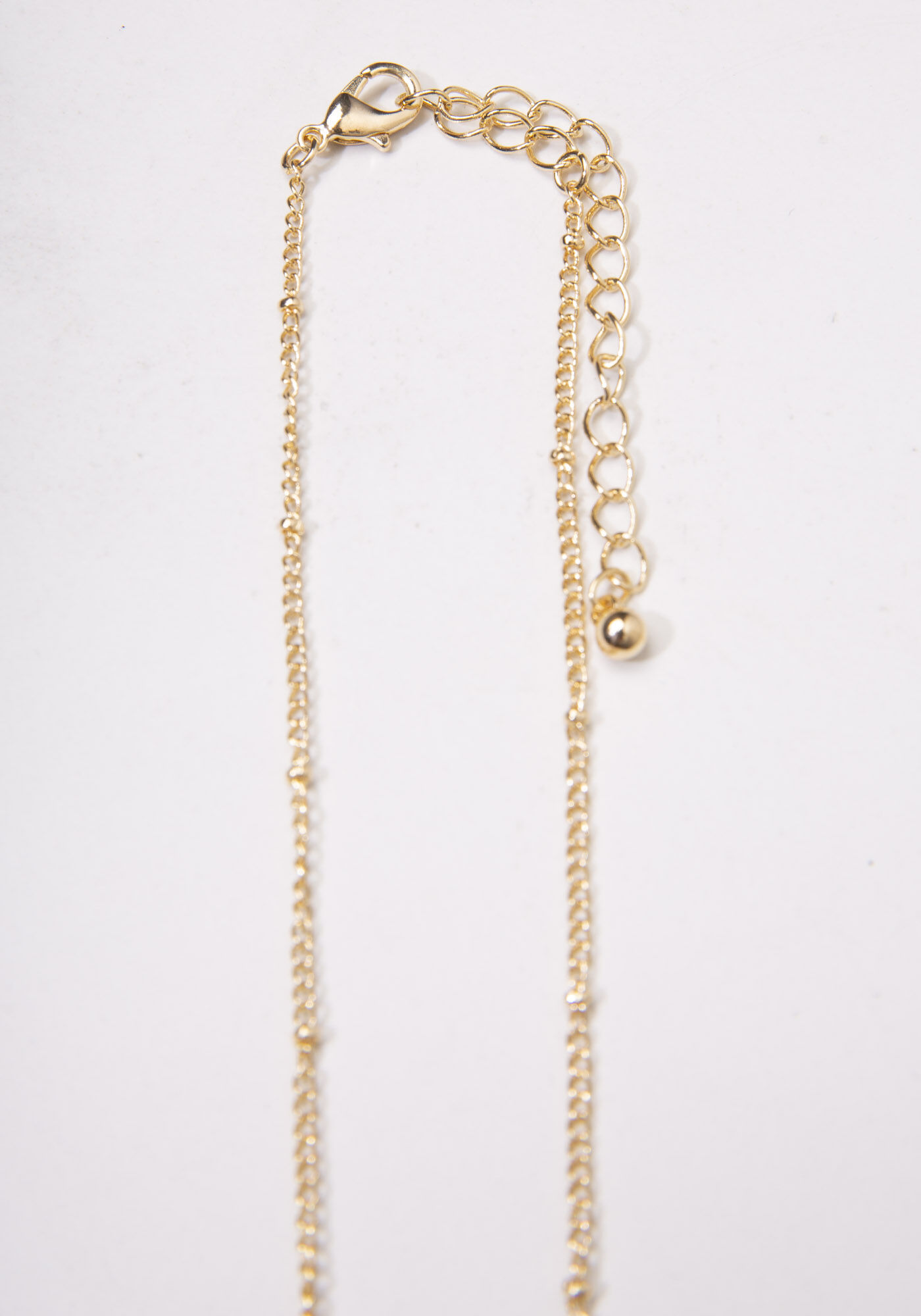 necklace with layered filigree pendant Image 3