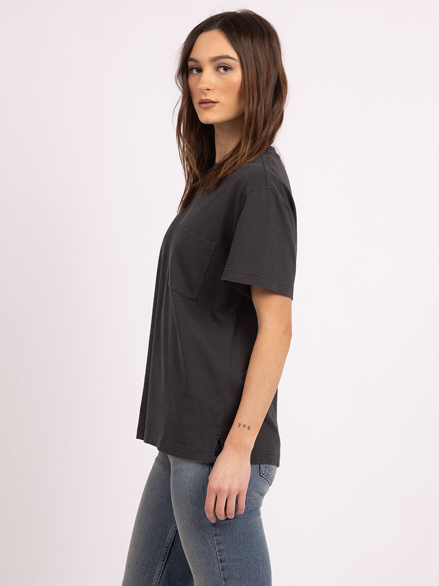 kade crewneck tshirt