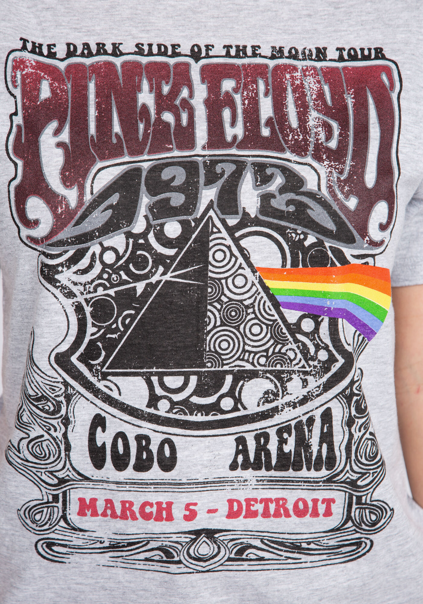 gardens arena t-shirt Image 6