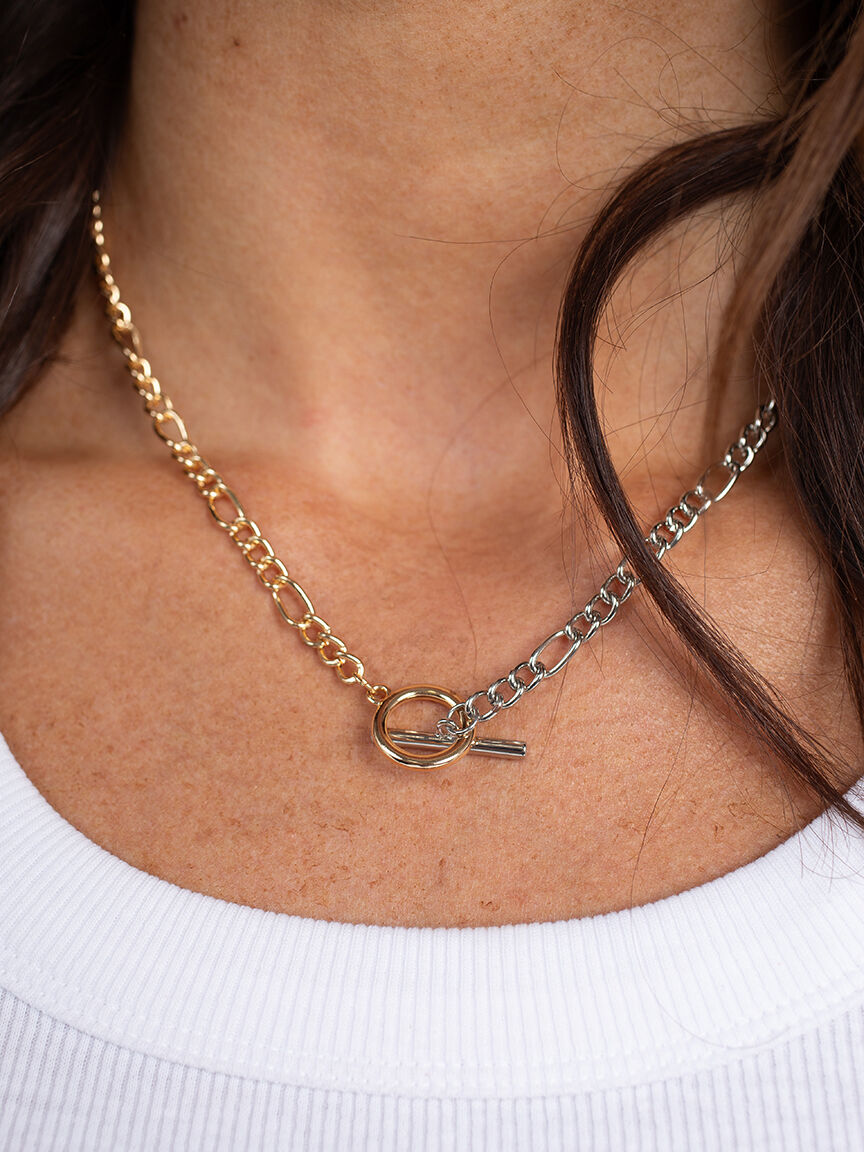 two tone toggle necklace Image 4