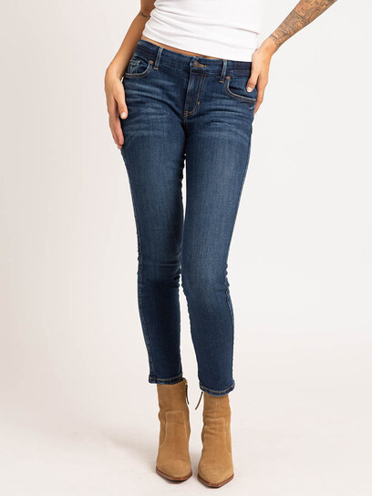 curvy skinny jeans