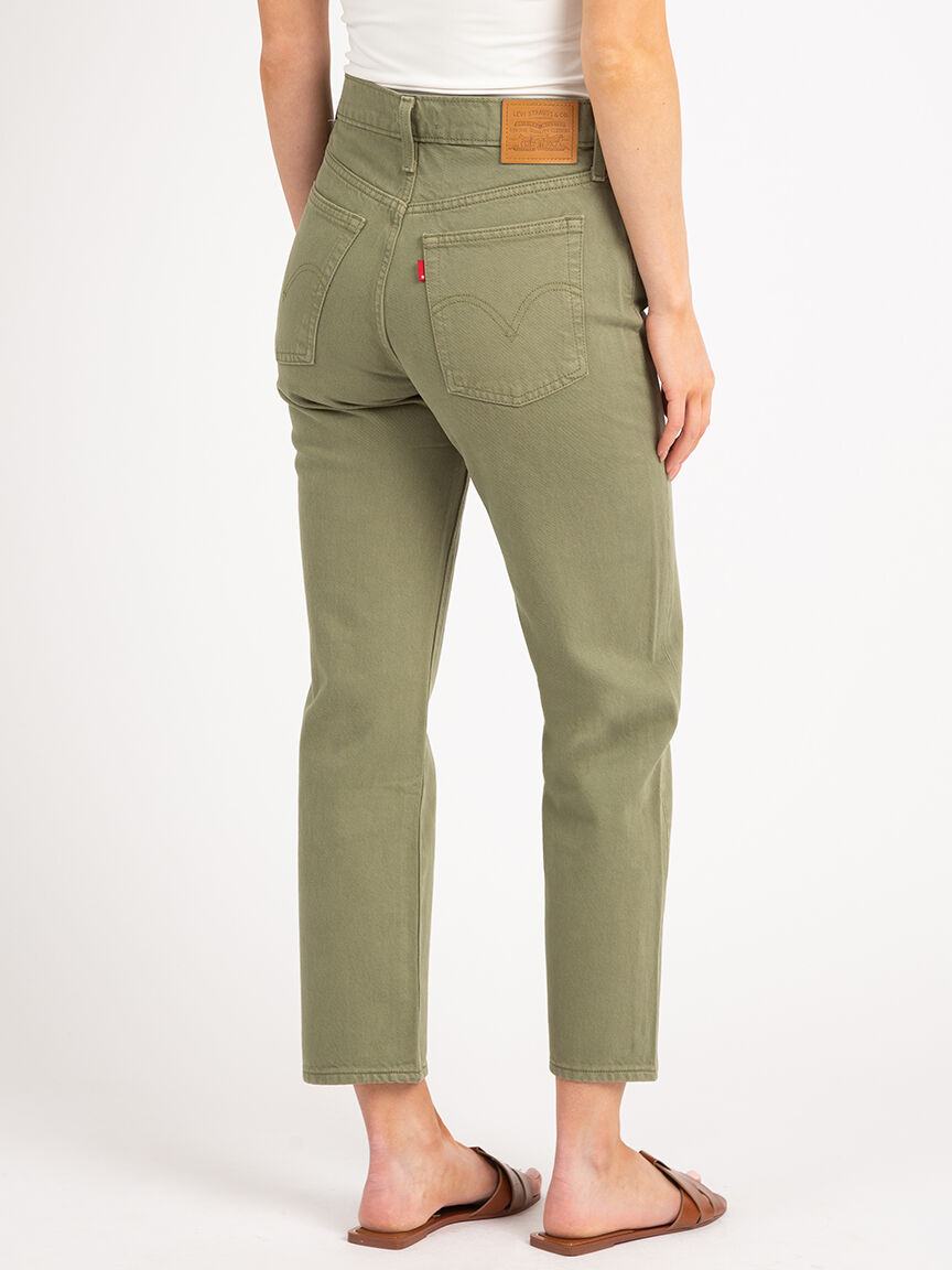 wedgie straight in green Image 4