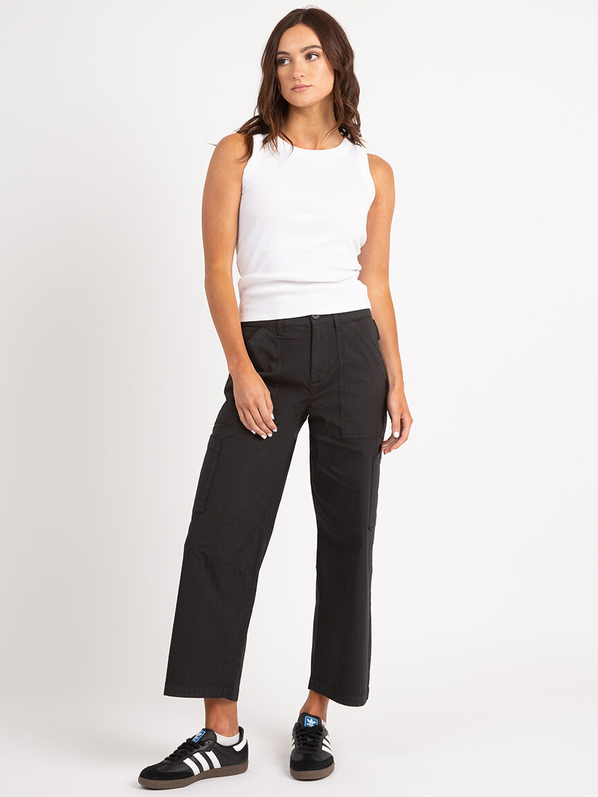 buffy high rise utility crop in black