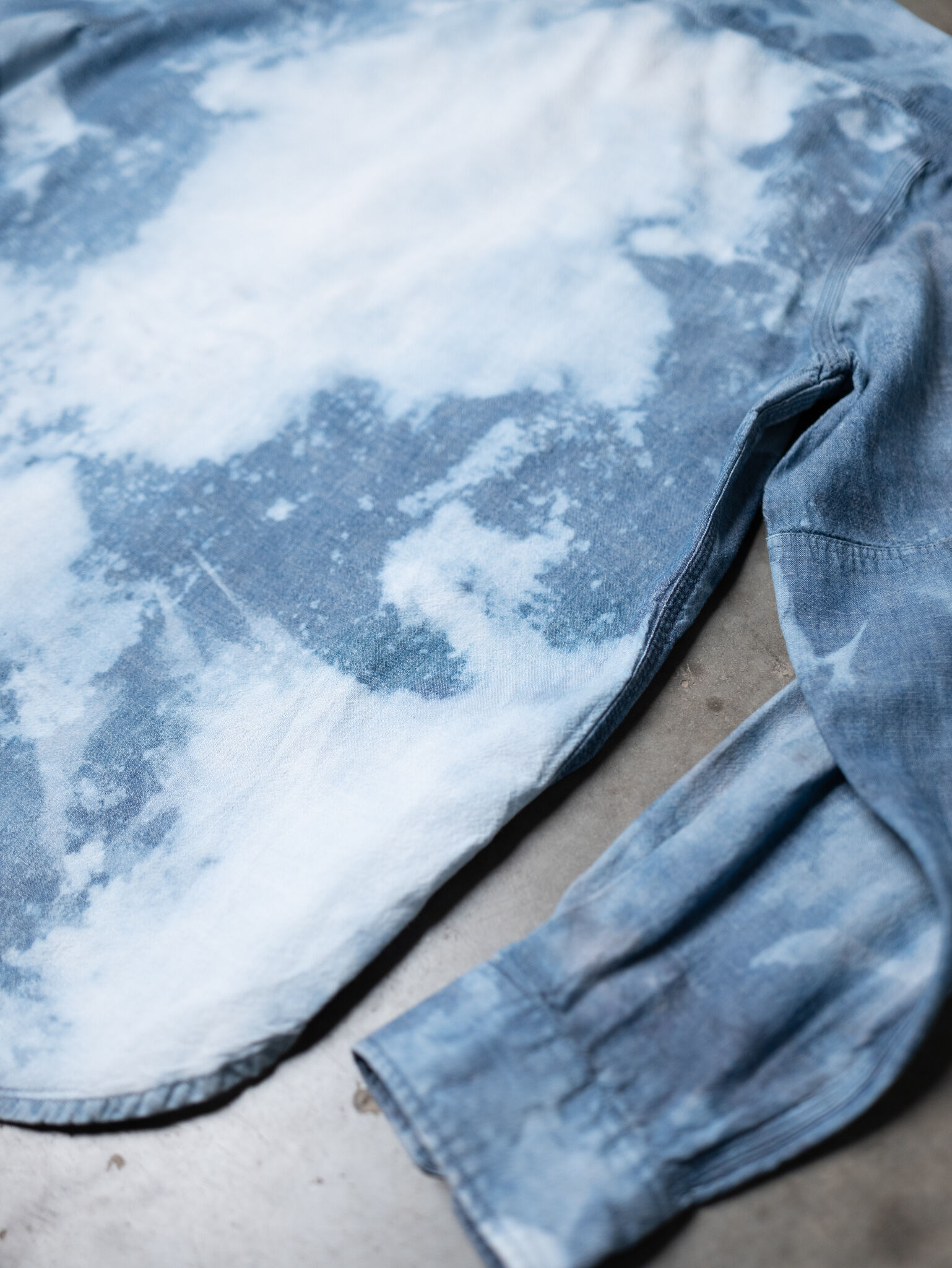 levi's bleached button up shirt circa 2000s Image 5