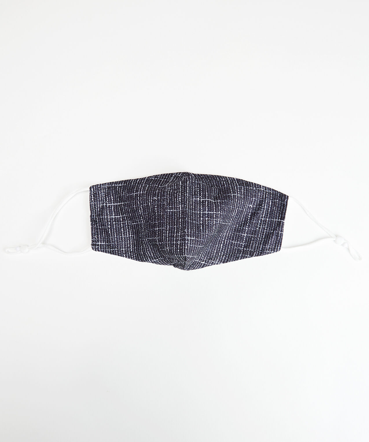 sketchy print face mask Image 3