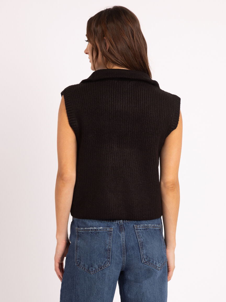 drifa 1/4 zip mock neck sweater vest